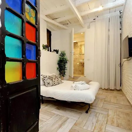 Happiness Apartment *